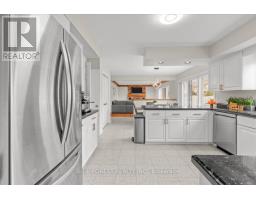 110 ORKNEY PLACE - 11