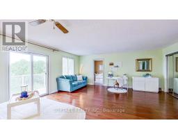25 UPLANDS DRIVE - 31