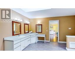 25 UPLANDS DRIVE - 34