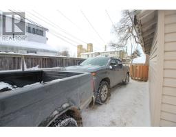 114 FRONT STREET W - 38