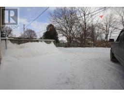 114 FRONT STREET W - 39