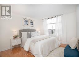 906 - 155 KENT STREET - 14