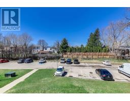 10 - 665 WONDERLAND ROAD S - 17