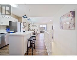 385 HIGHVIEW DRIVE - 7