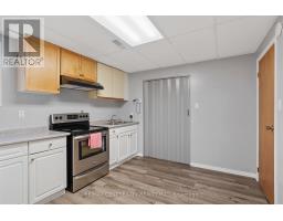 200 REGAL DRIVE - 15