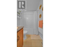 126 SCOTT STREET E - 12