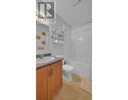 126 SCOTT STREET E - 13