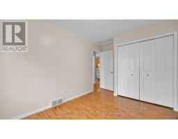 126 SCOTT STREET E - 17