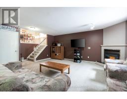 73 BOURNEMOUTH DRIVE - 20