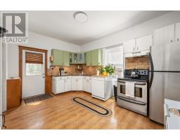 895 PRINCESS AVENUE - 13