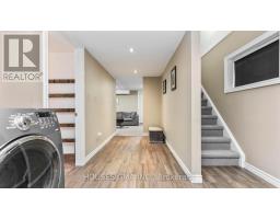33 CARLTON AVENUE - 25