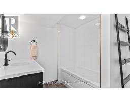 33 CARLTON AVENUE - 28
