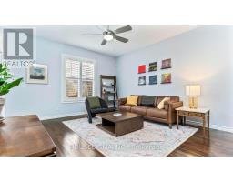 33 CARLTON AVENUE - 6