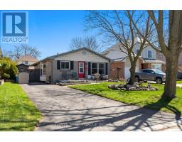 26 EDMUNDS CRESCENT - 1