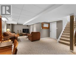 26 EDMUNDS CRESCENT - 26