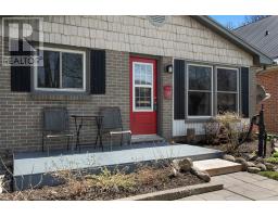 26 EDMUNDS CRESCENT - 4