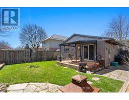 26 EDMUNDS CRESCENT - 40