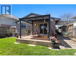 26 EDMUNDS CRESCENT - 44