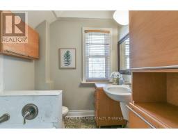 20 MCALPINE AVENUE - 30