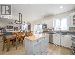 51 BIRCHCREST DRIVE - 21