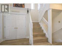 51 BIRCHCREST DRIVE - 25