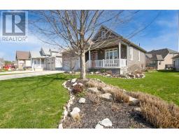 3 RODERICK COURT - 4
