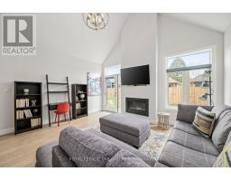 12 - 63 COMPASS TRAIL - 11