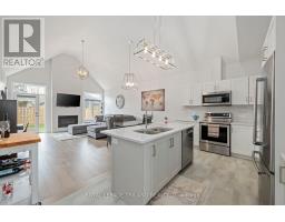 12 - 63 COMPASS TRAIL - 8