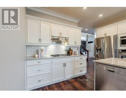24 - 7222 CLAYTON WALK - 10