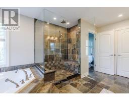 24 - 7222 CLAYTON WALK - 26