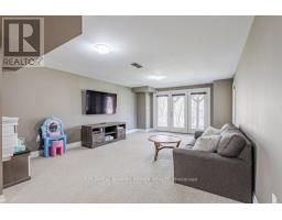 24 - 7222 CLAYTON WALK - 33