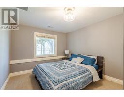 24 - 7222 CLAYTON WALK - 34