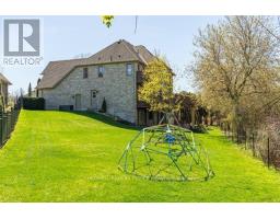 24 - 7222 CLAYTON WALK - 43