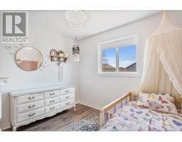 1933 FREDERICK CRESCENT - 21