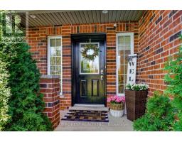 1933 FREDERICK CRESCENT - 3
