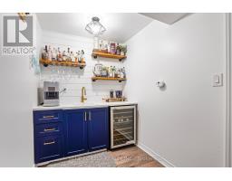 1933 FREDERICK CRESCENT - 34