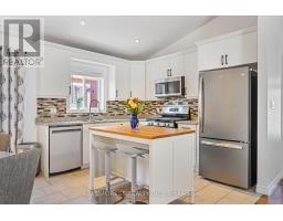 1933 FREDERICK CRESCENT - 9
