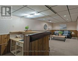 51 WESTBURY AVENUE - 31