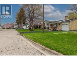 8 PARKVIEW DRIVE - 2