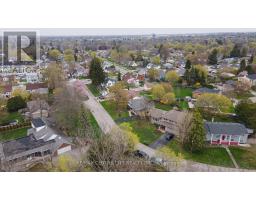 8 PARKVIEW DRIVE - 27