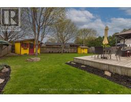 8 PARKVIEW DRIVE - 32