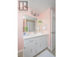 863 GRIFFITH STREET - 28