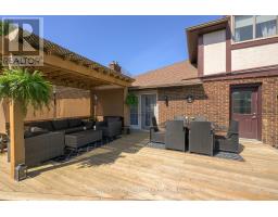 863 GRIFFITH STREET - 36