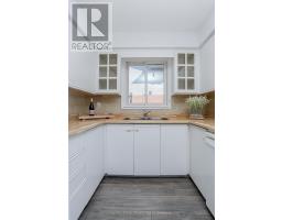 122 GOLFDALE CRESCENT - 11
