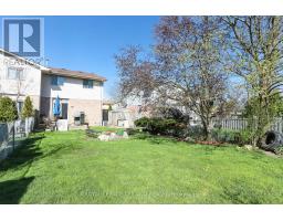 122 GOLFDALE CRESCENT - 39