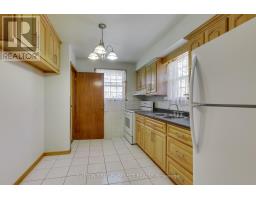 18 LAURENTIAN DRIVE S - 11