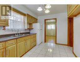 18 LAURENTIAN DRIVE S - 13