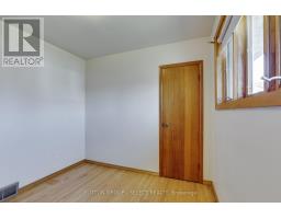 18 LAURENTIAN DRIVE S - 17