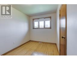 18 LAURENTIAN DRIVE S - 22