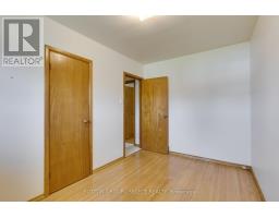 18 LAURENTIAN DRIVE S - 23